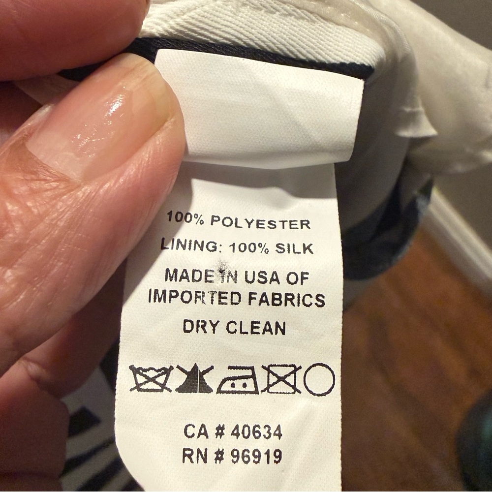 MARC JACOBS Black and White Striped Women's Skirt size 8 - Picture 7 of 11